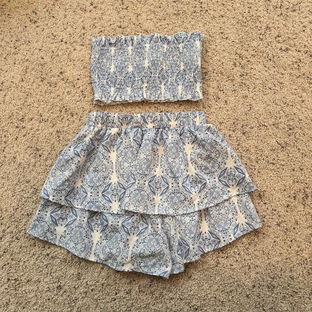 SHEIN 2-Piece Set Womens Size S Blue Tile Print Bandeau Top Ruffle Skort New